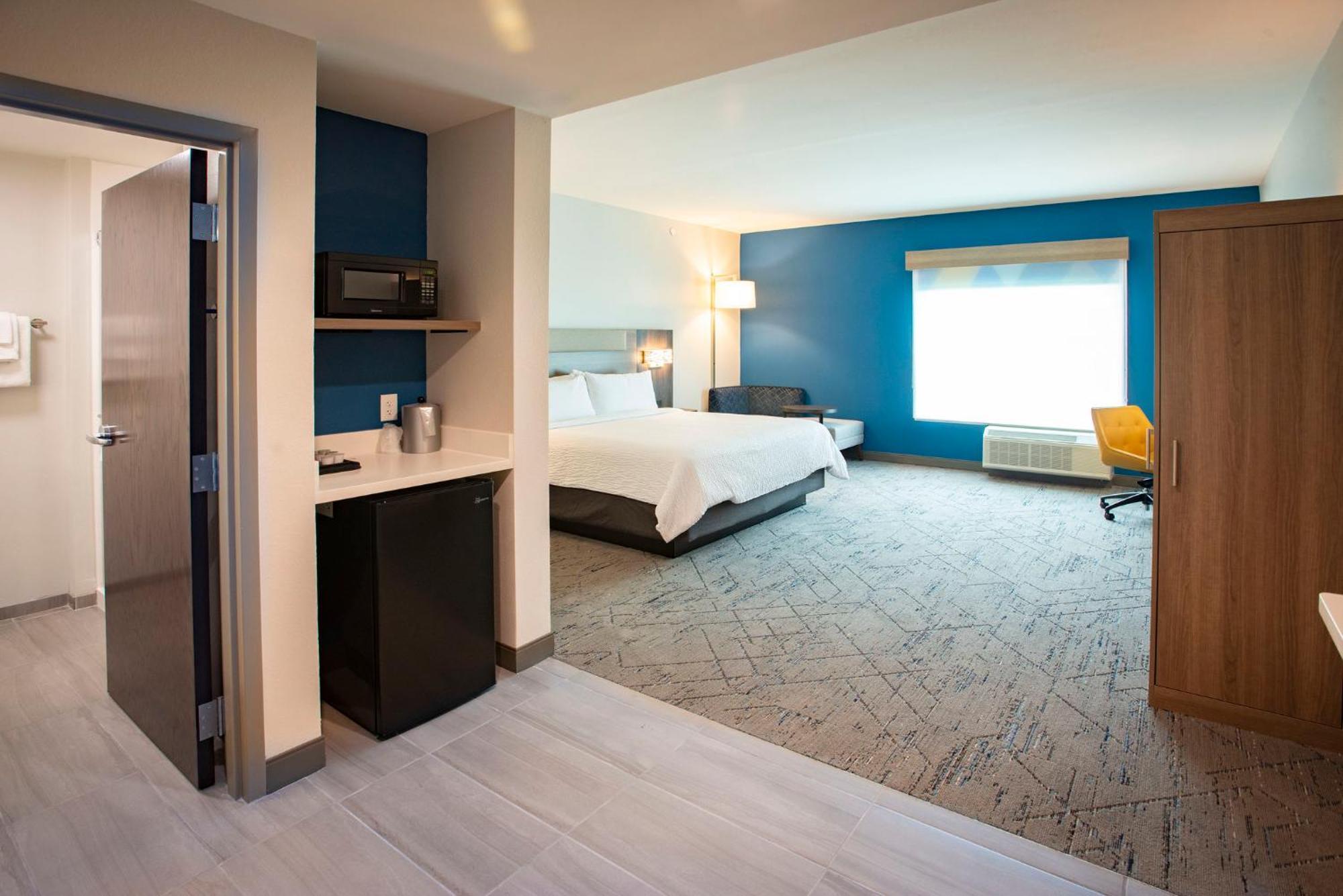 Holiday Inn Express & Suites Pensacola Airport North - I-10 By Ihg Ferry Pass Luaran gambar