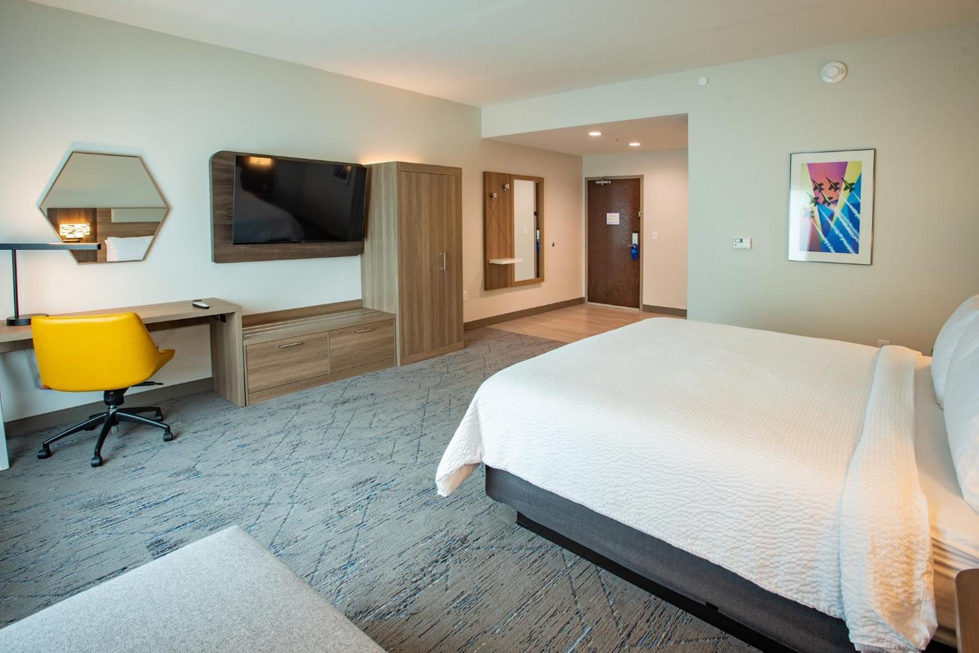 Holiday Inn Express & Suites Pensacola Airport North - I-10 By Ihg Ferry Pass Luaran gambar
