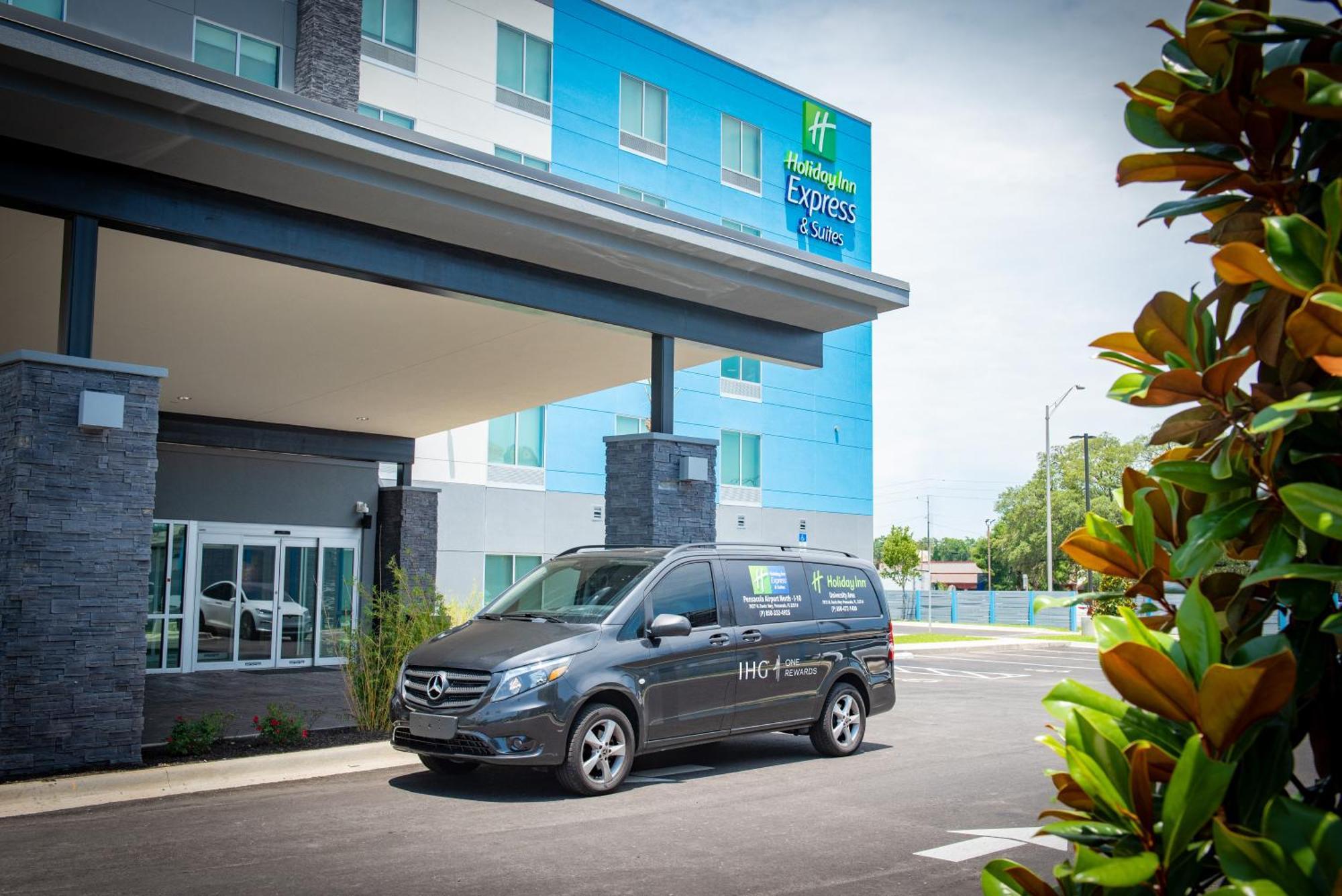 Holiday Inn Express & Suites Pensacola Airport North - I-10 By Ihg Ferry Pass Luaran gambar
